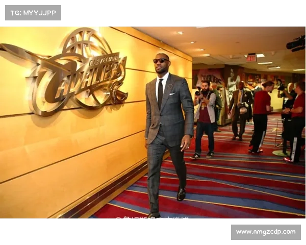 不务正业!詹皇商业代言收入17.5亿美元,是17年NBA生涯薪资4倍 不务正业!詹皇商业代言收入17.5亿美元,是17年NBA生涯薪资4倍